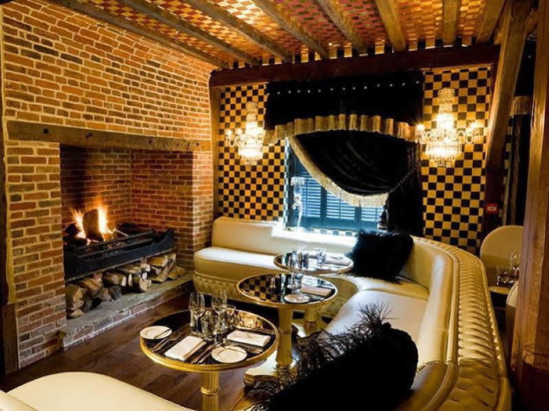 Crazy Bear Beaconsfield Hotel Bagian luar foto The interior of the restaurant