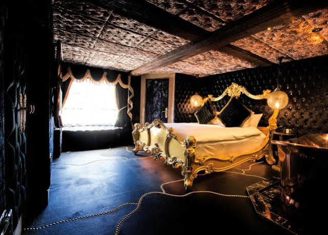 Crazy Bear Beaconsfield Hotel Bagian luar foto The Gold Room